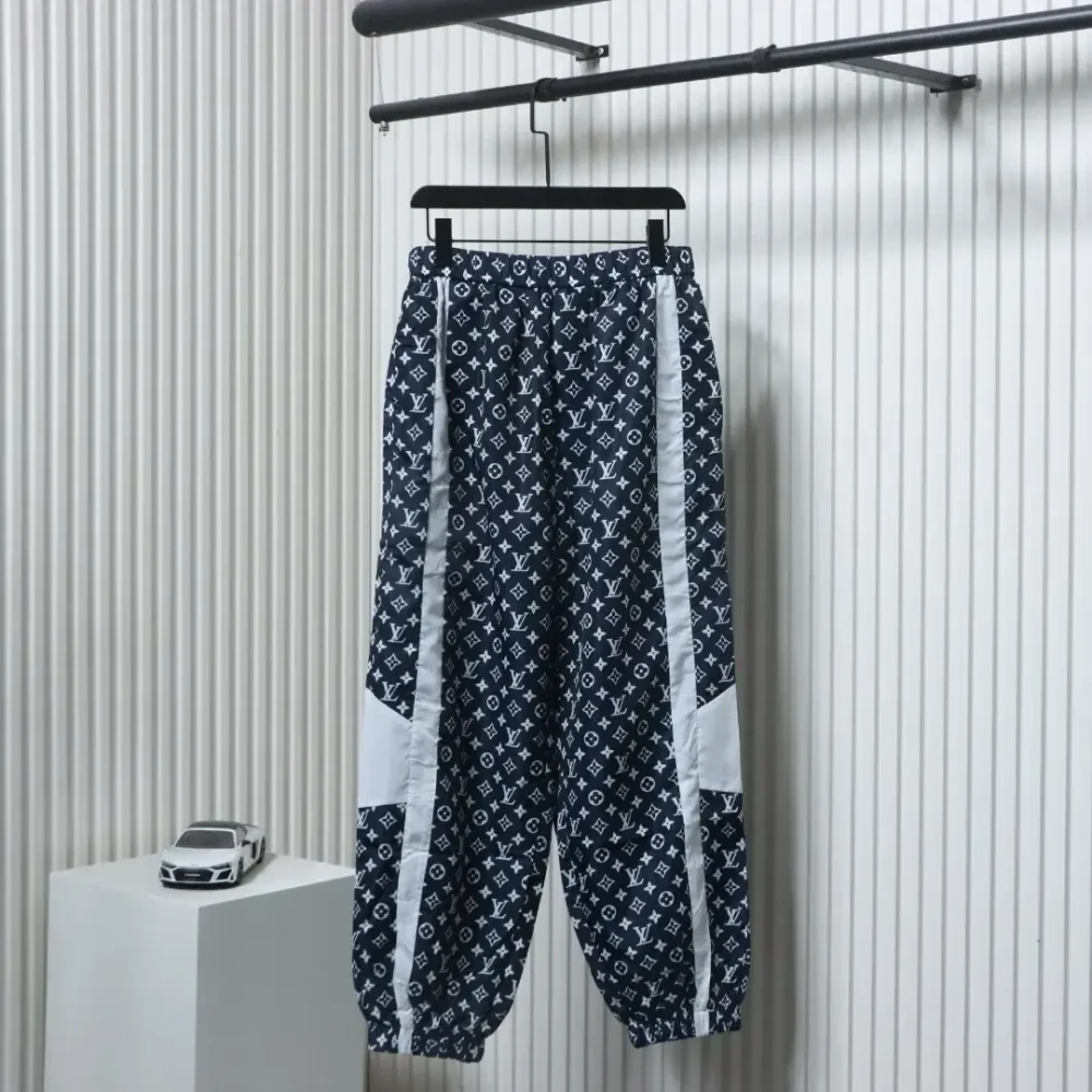 Contrast Color Pants With Monogram Print - Image 2