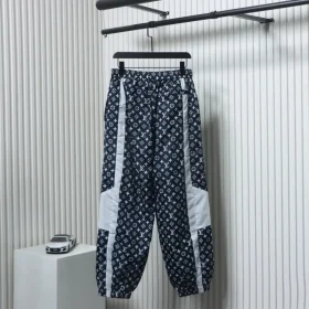 Contrast Color Pants With Monogram Print