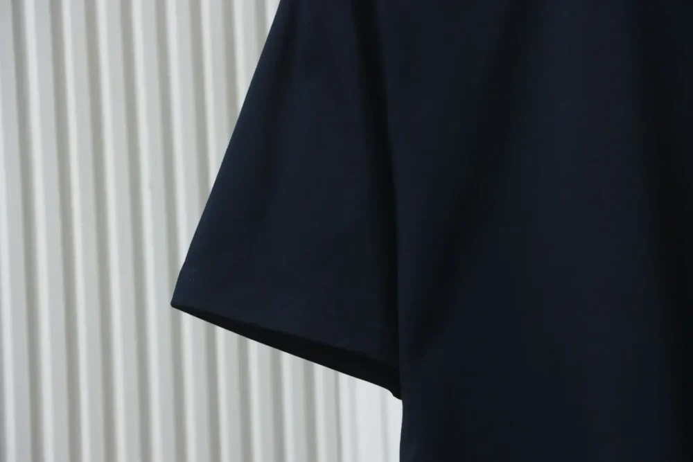 DI T-Shirt With Jacquard Webbing And Lettering At The Neckline - Image 16