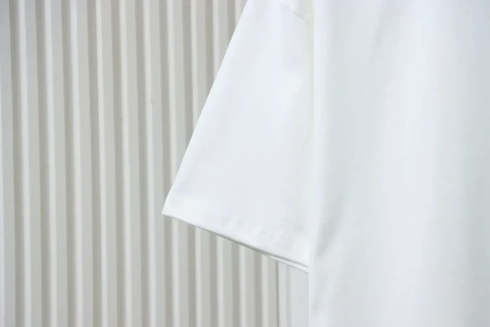 DI T-Shirt With Lettering On The Hem - Image 16