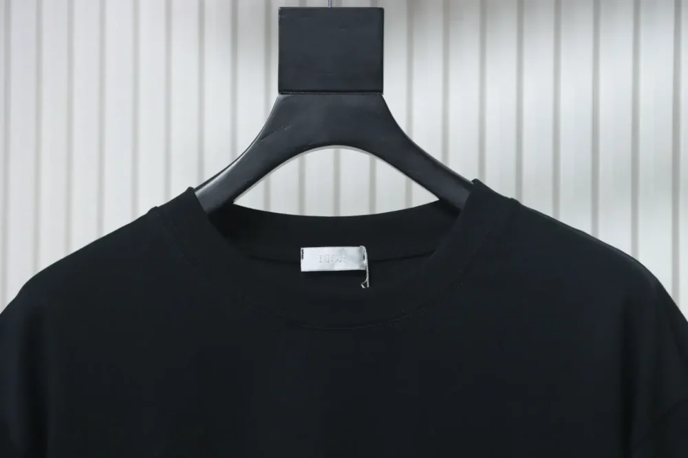 DI T-Shirt With Lettering On The Hem - Image 3