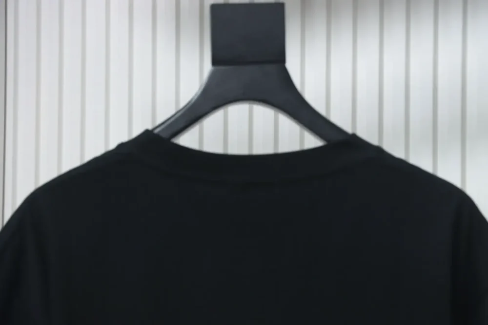 DI T-Shirt With Peace Dove - Image 11