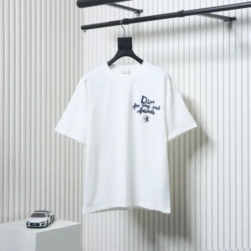 DI T-Shirt With Peace Dove