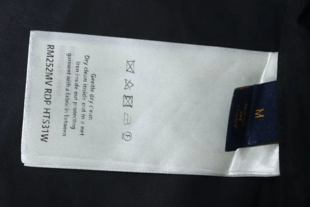LU T-Shirt With Monogram Embroidery - Image 9