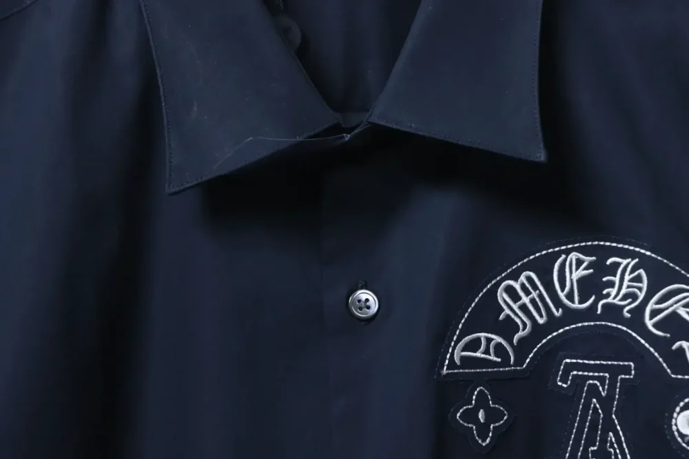 LU co-branded CH Chrome Hearts patch shirt - Image 9