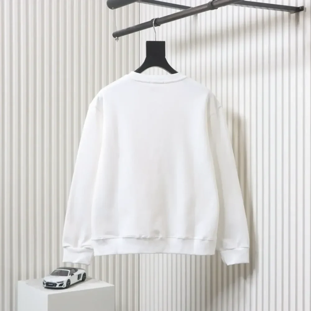 AMI Paris round neck sweatshirt with small letter - Image 2