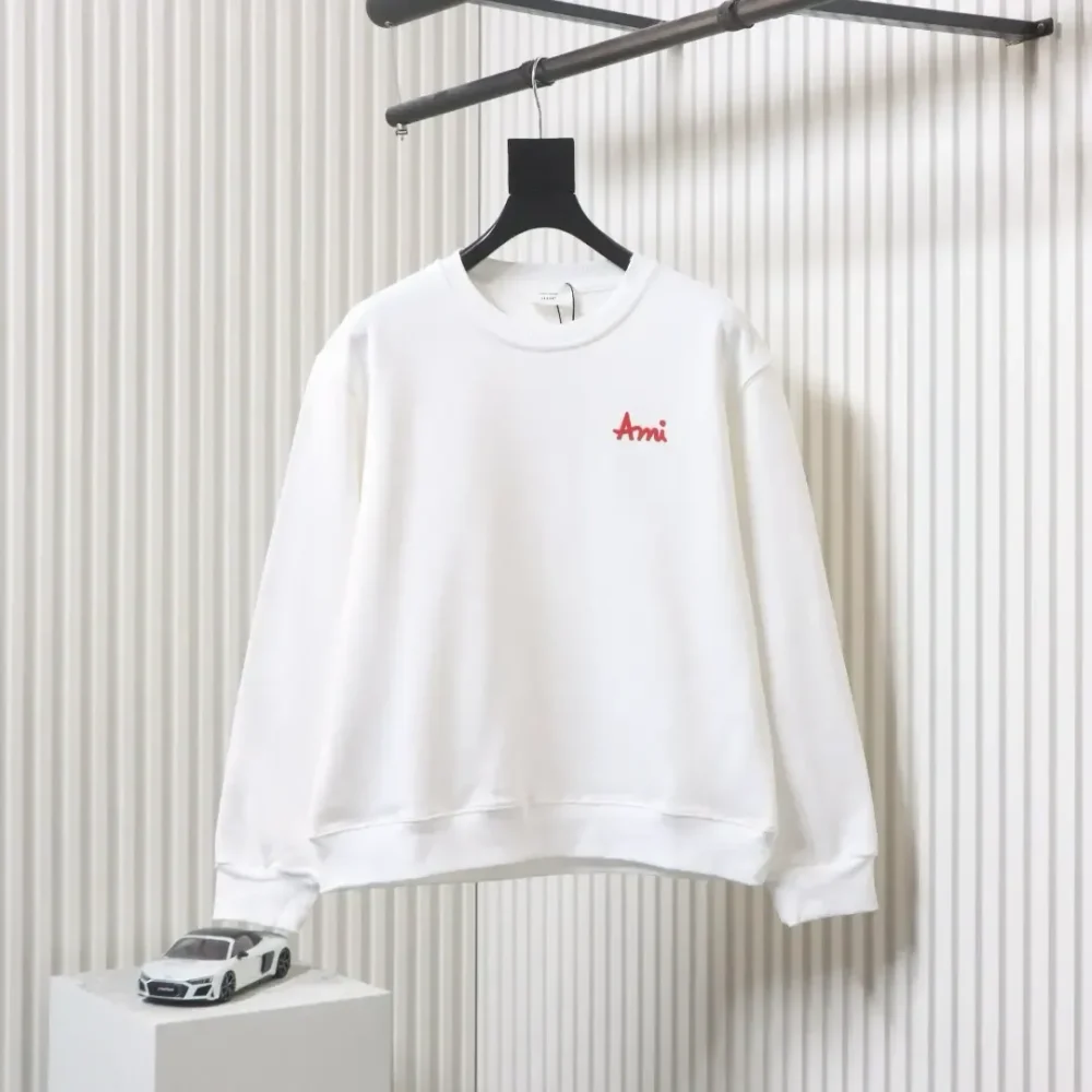 AMI Paris round neck sweatshirt with small letter