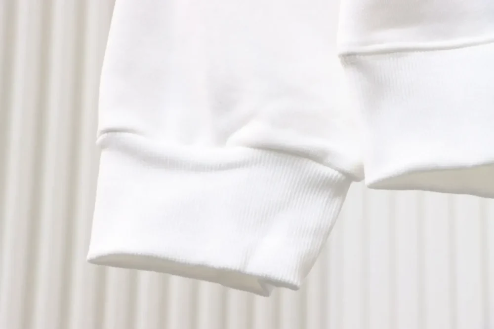 AMI Paris round neck sweatshirt with small letter - Image 6