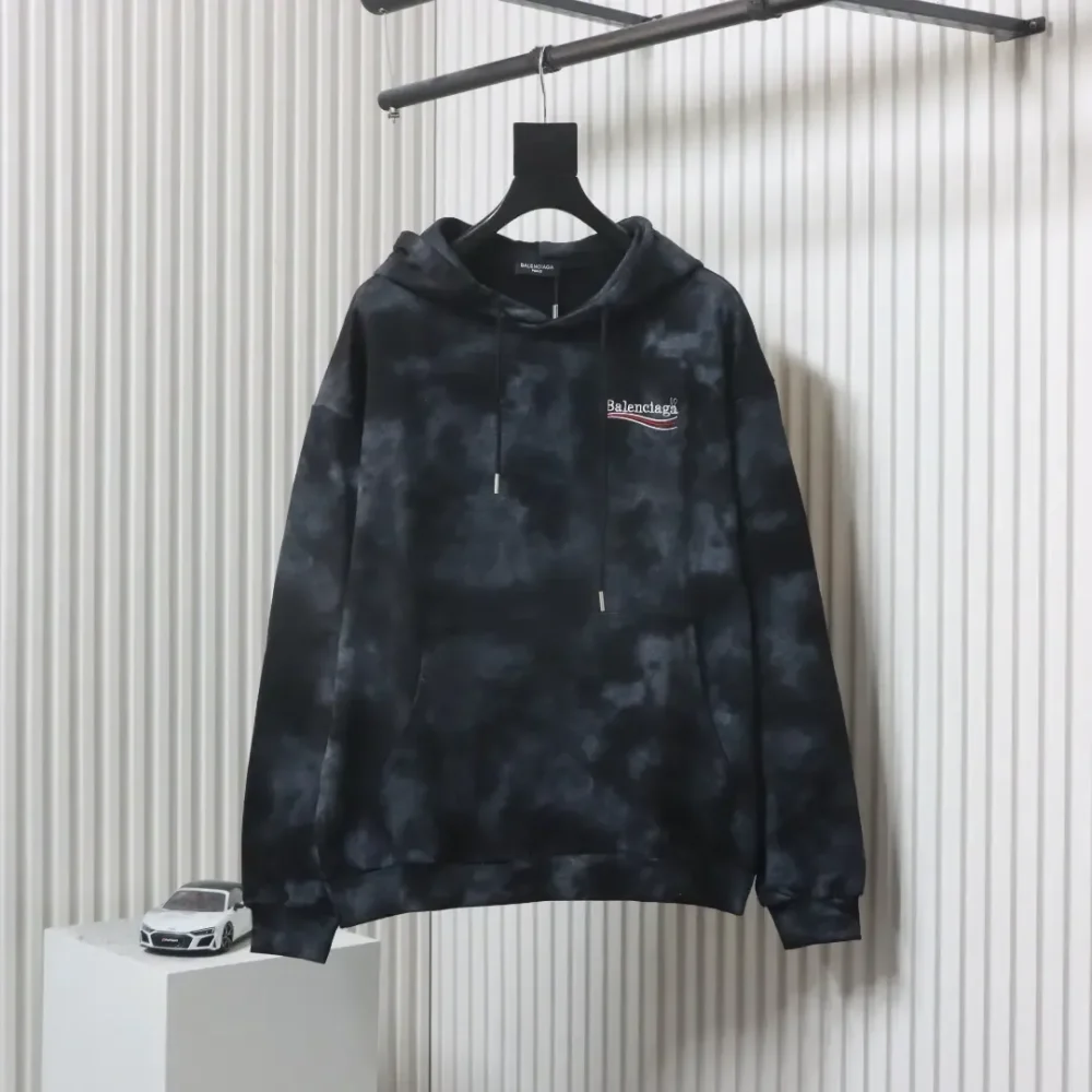 Balenciaga Hooded sweatshirt with cola embroidery and mud dye in used look XXL