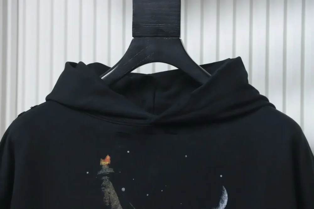 Balenciaga Statue of Liberty print hoodie - Image 3