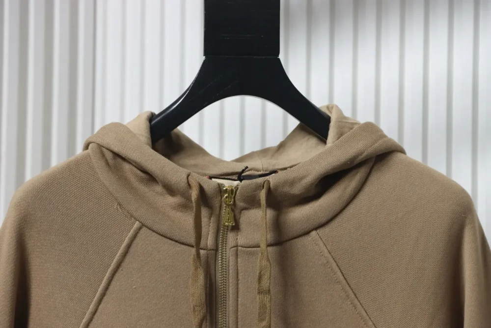 GU Half-Zip Hoodie With Woven Pattern In Red And Green - Image 3