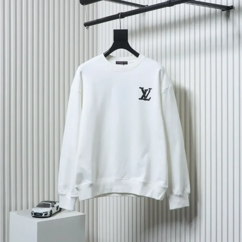 LU Crew Neck Sweatshirt With Hand-Painted Graffiti Lettering Logo XXL