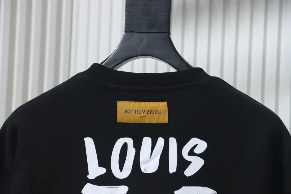 LU Crew Neck Sweatshirt With Hand-Painted Graffiti Lettering Logo XXL - Image 10