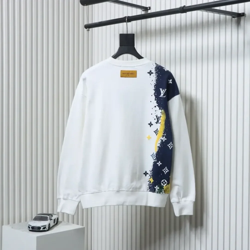LU Crew Neck Sweatshirt with Monogram Print with Ink Splashes XXL - Image 3