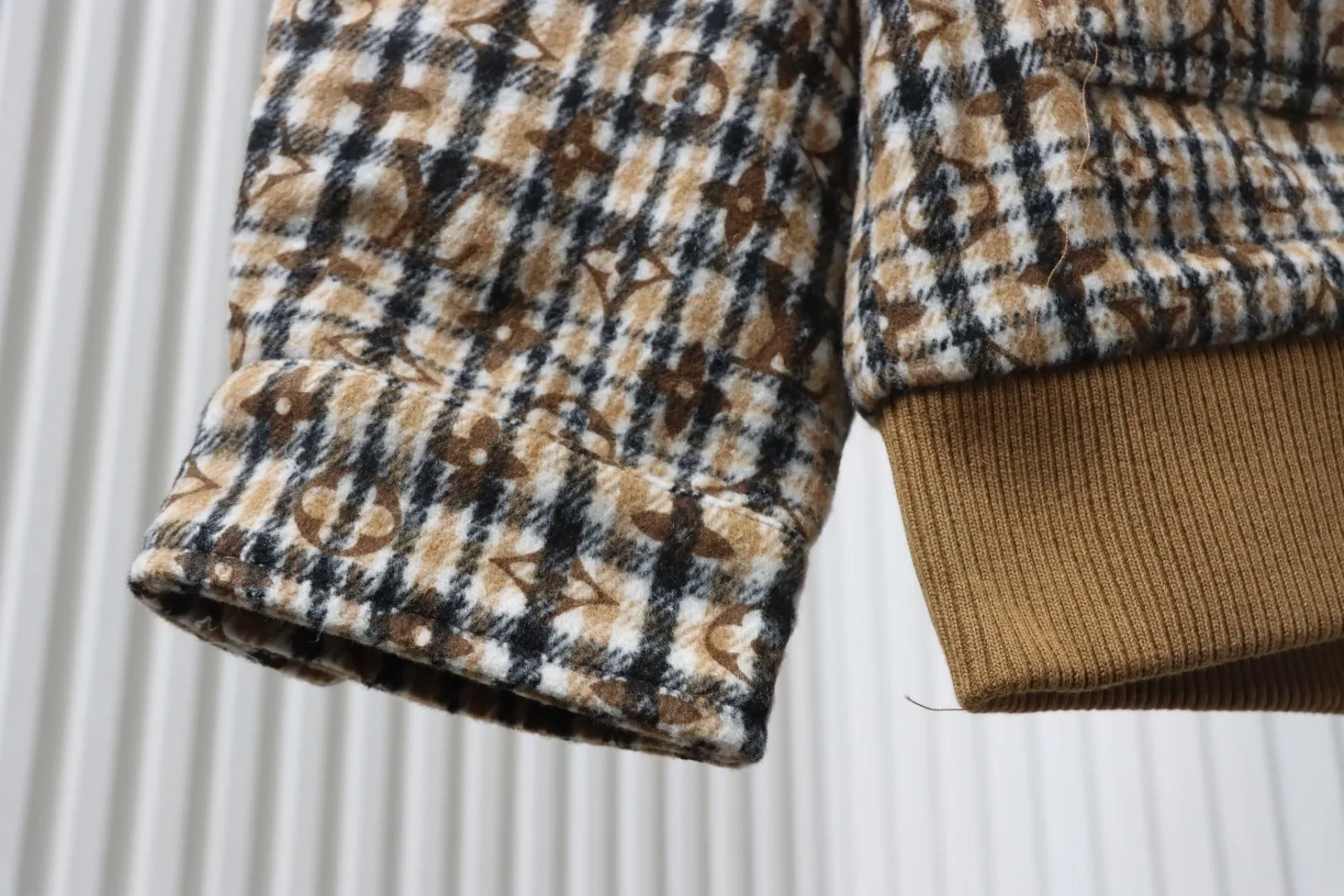 LU Jacket With Embroidered Badge And All-Over Monogram Check Pattern - Image 6