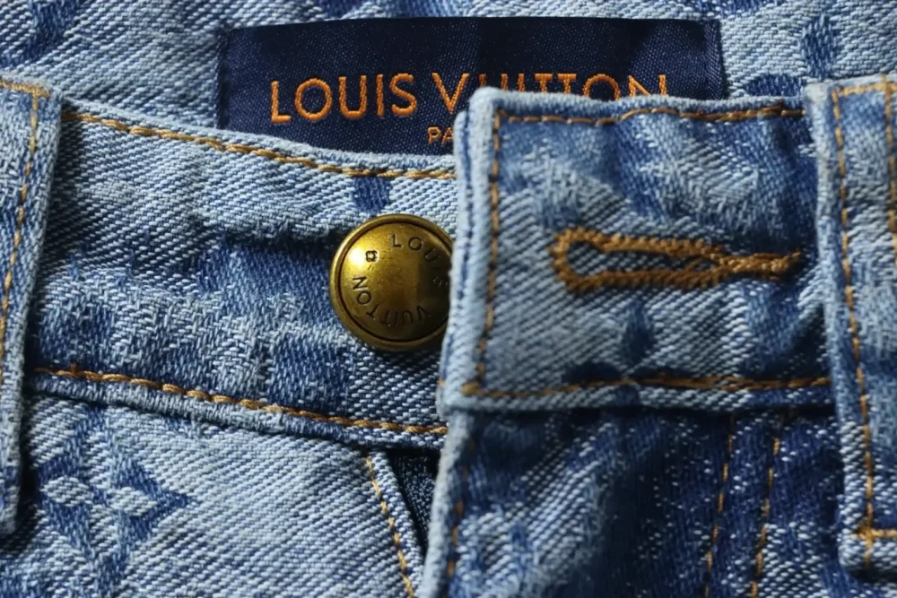 LU Jacquard Jeans With Cloud Print - Image 3