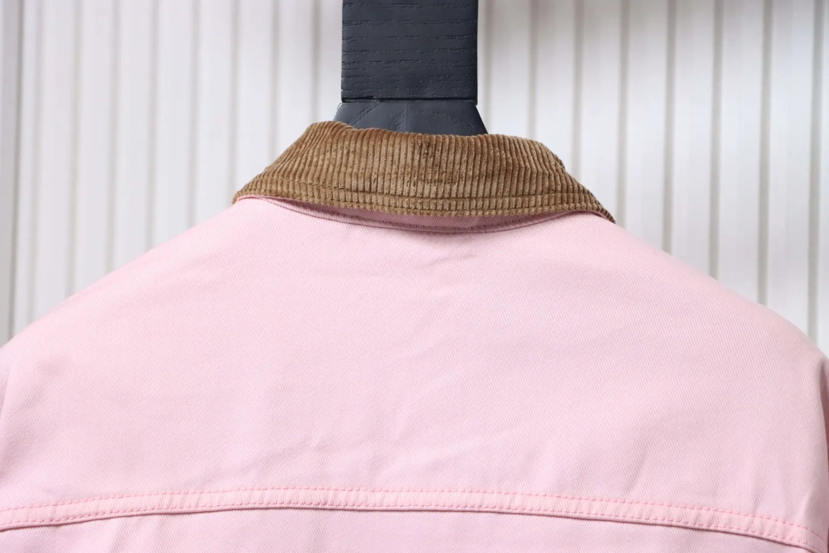 LU Pink long-sleeved work jacket with lapels - Image 4