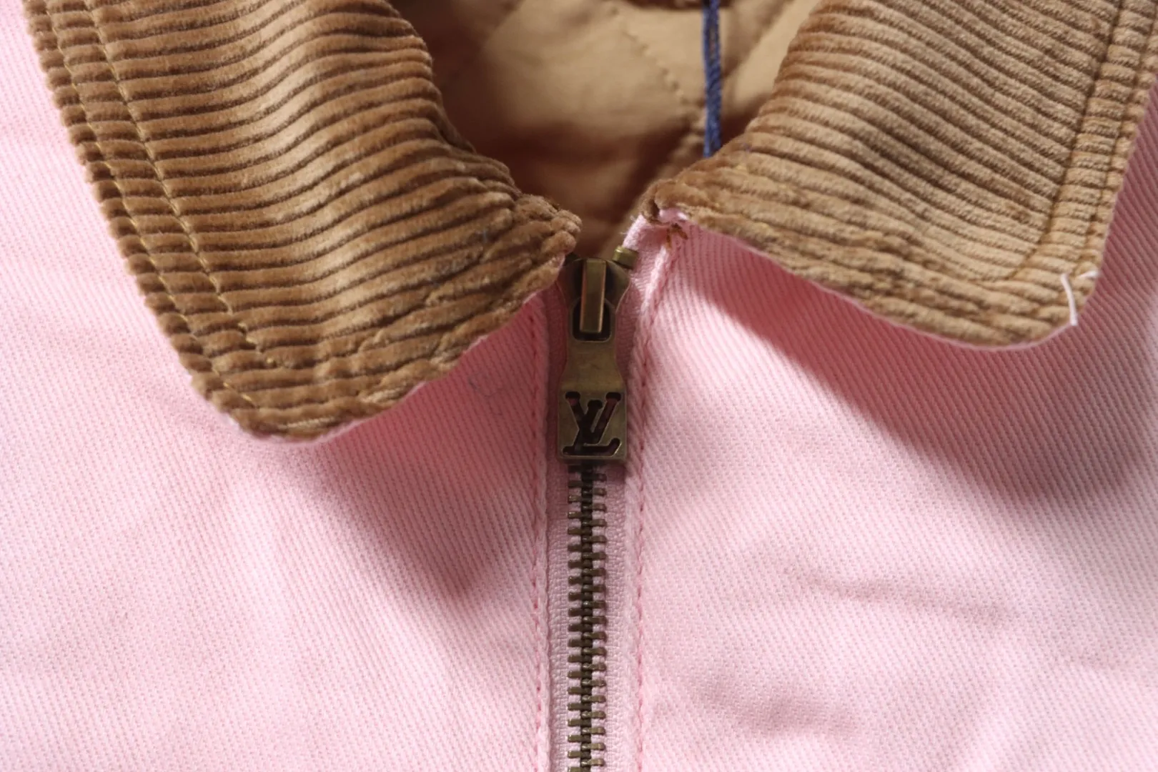 LU Pink long-sleeved work jacket with lapels - Image 7