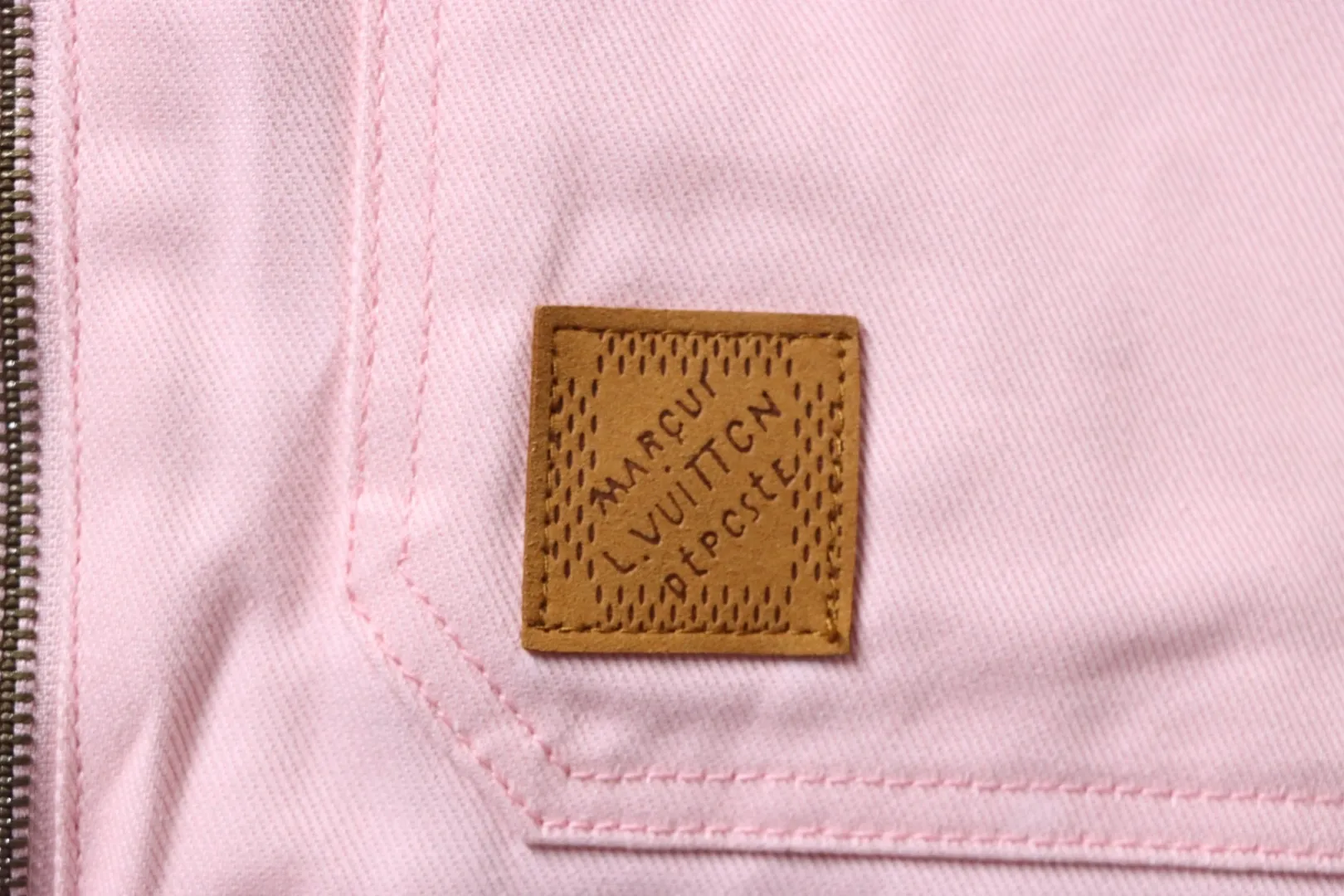 LU Pink long-sleeved work jacket with lapels - Image 8