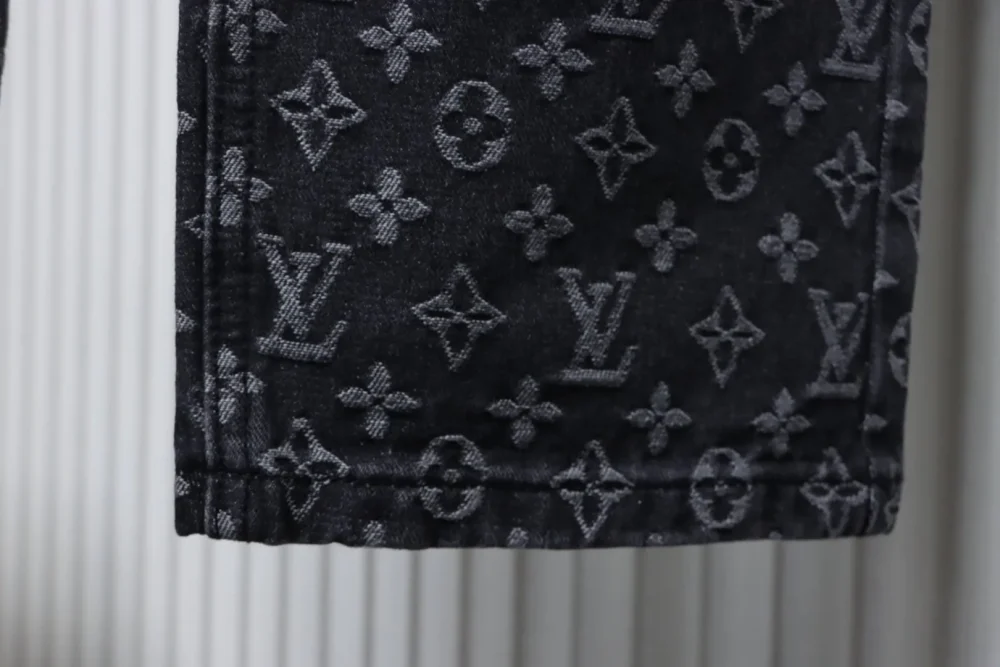 LU Ripped Jeans With Full Print XXL - Image 7