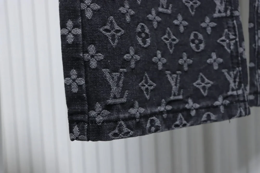 LU Ripped Jeans With Full Print XXL - Image 8