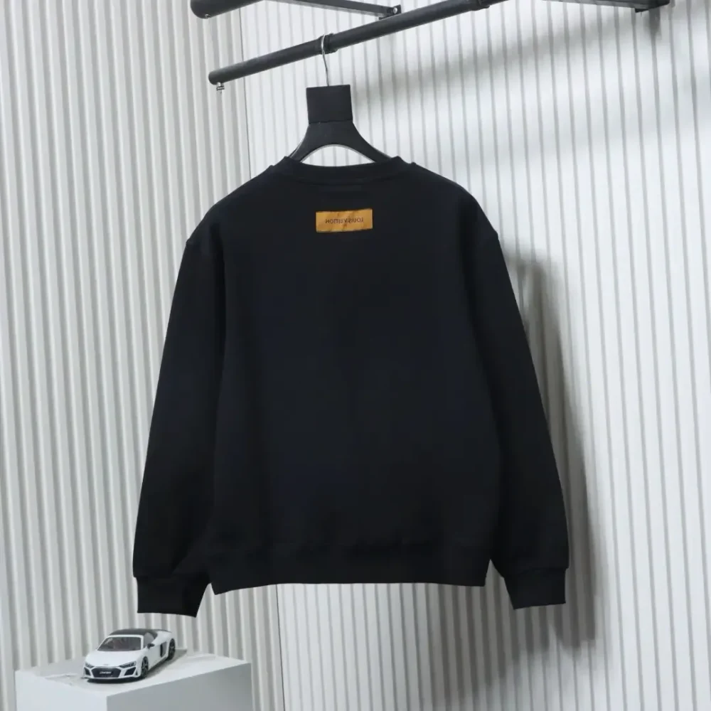 LU Round Neck Sweatshirt With Small Silicone Logo - Image 12