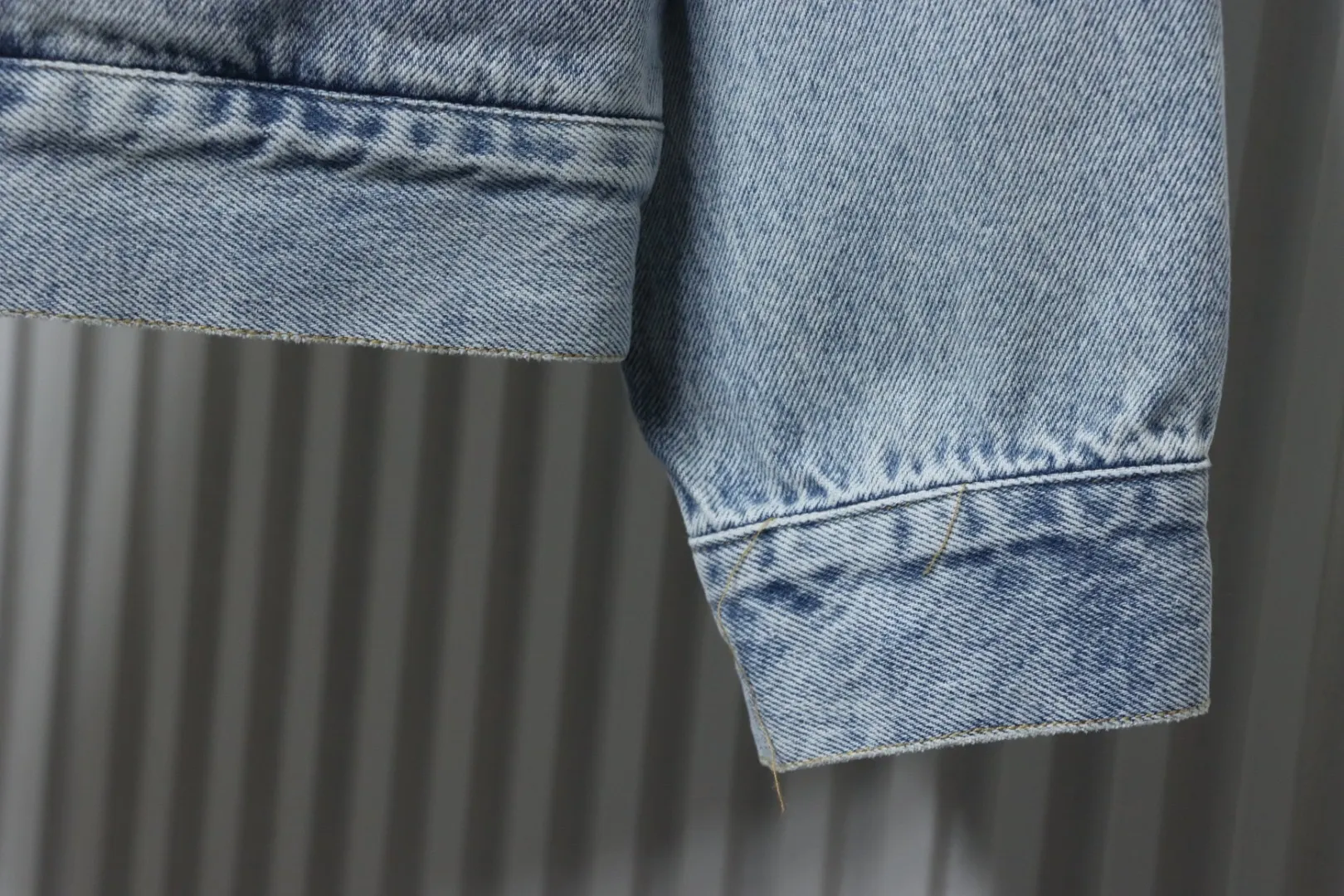 Levi’S X Nike Loose Casual Denim Jacket With Button And Double Pocket, Logo And Comfortable Lapel - Image 7