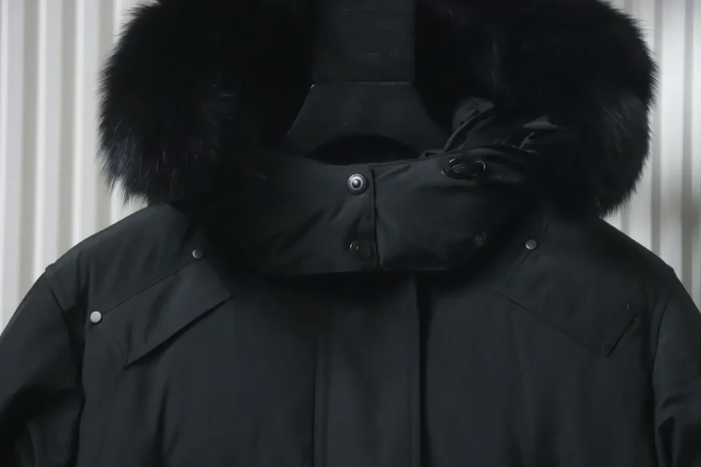 M00Se Knuck1Es Classic Long Down Jacket - Image 11