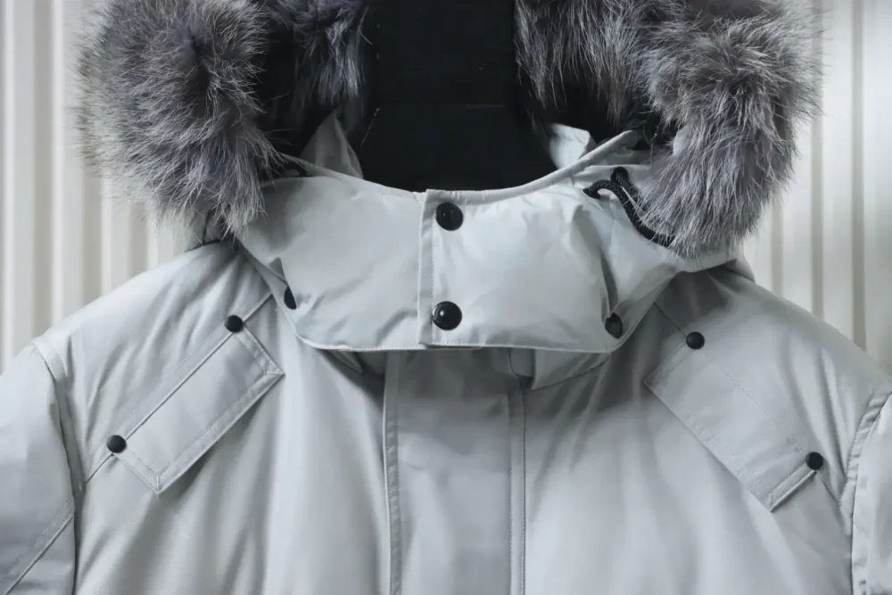 M00Se Knuck1Es Classic Long Down Jacket - Image 3