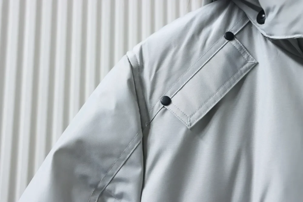 M00Se Knuck1Es Classic Long Down Jacket - Image 5