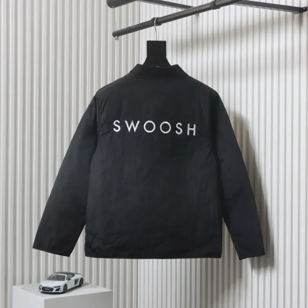 Nike Sportswear Loose Quilted Jacket with Swoosh Embroidery and Double Hook XXL - Image 2