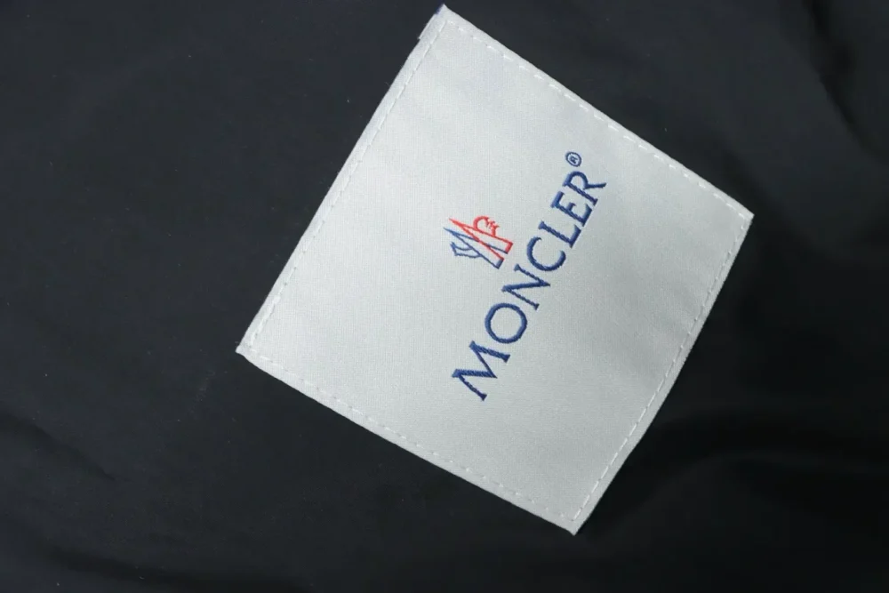 Nylon Jacket With Zip Pockets And Cuffs - Image 11