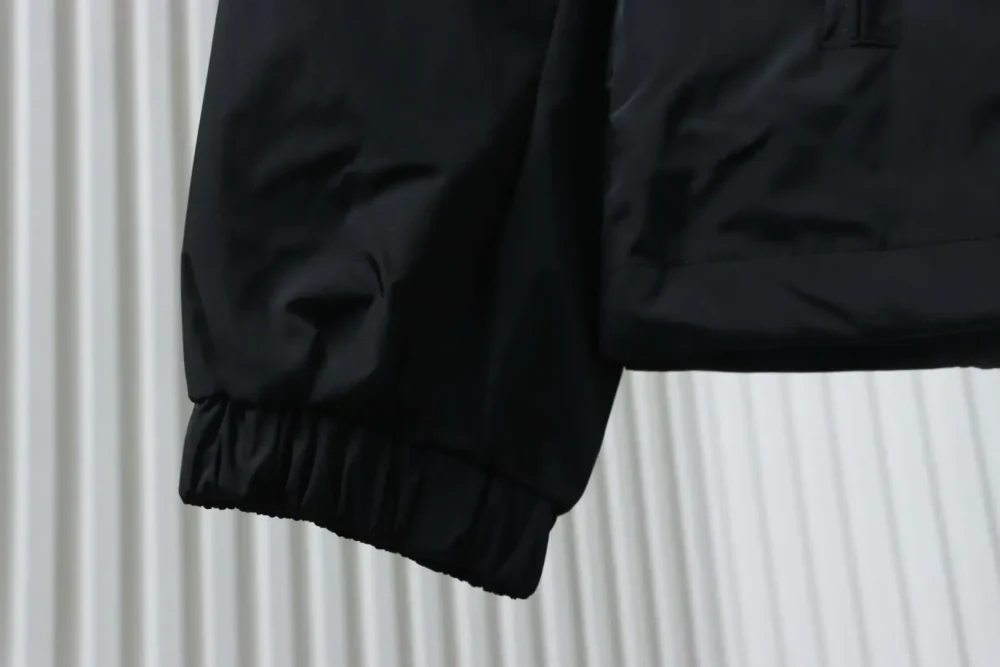 Nylon Jacket With Zip Pockets And Cuffs - Image 9