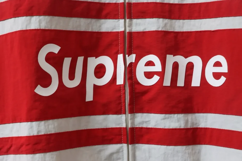 Supreme Ducati Co-Branded Logo Print In Contrast Color - Sports Jacket - Image 5