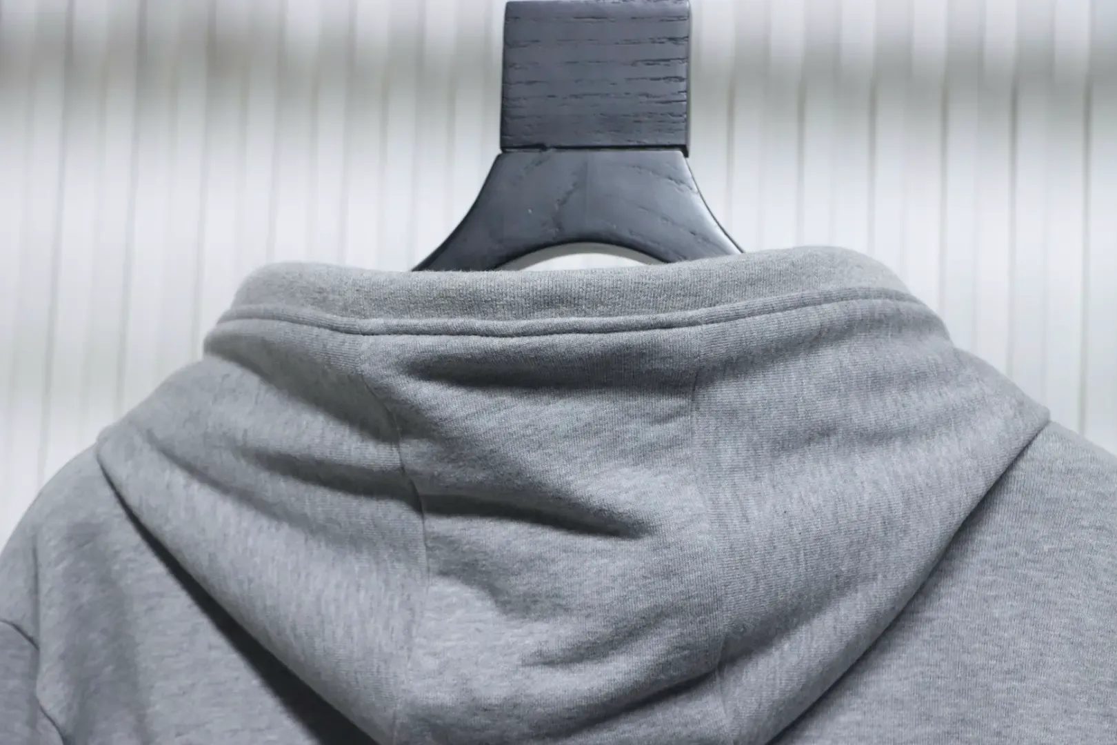 TB Four-Bar Yarn-Dyed Hooded Sweatshirt - Image 4