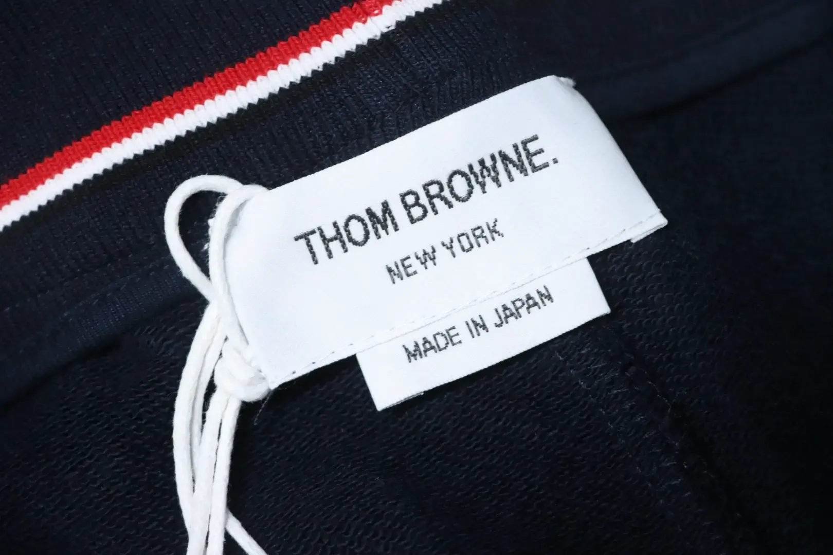 TB New Yarn-Dyed Vertical Leg Trousers - Image 9