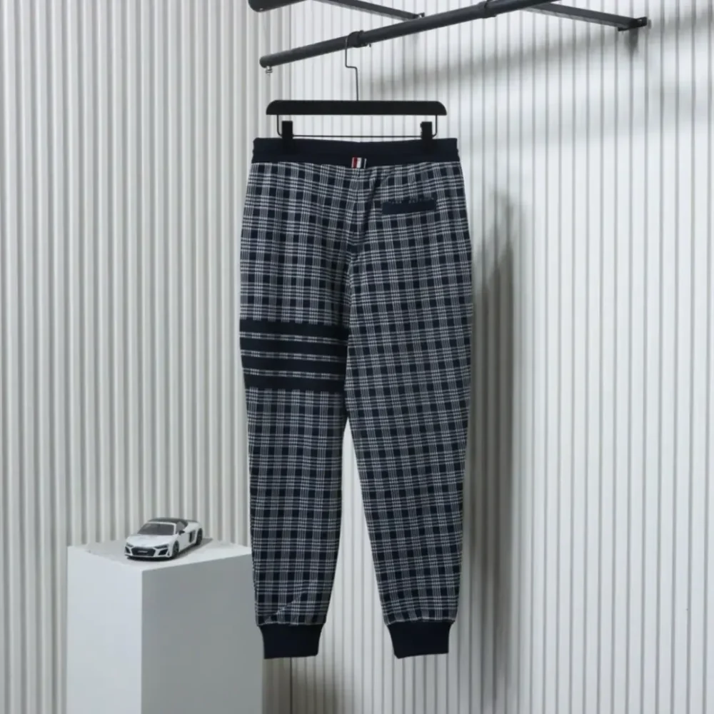 TB Trousers With Houndstooth Pattern And Jacquard Stripes - Image 2