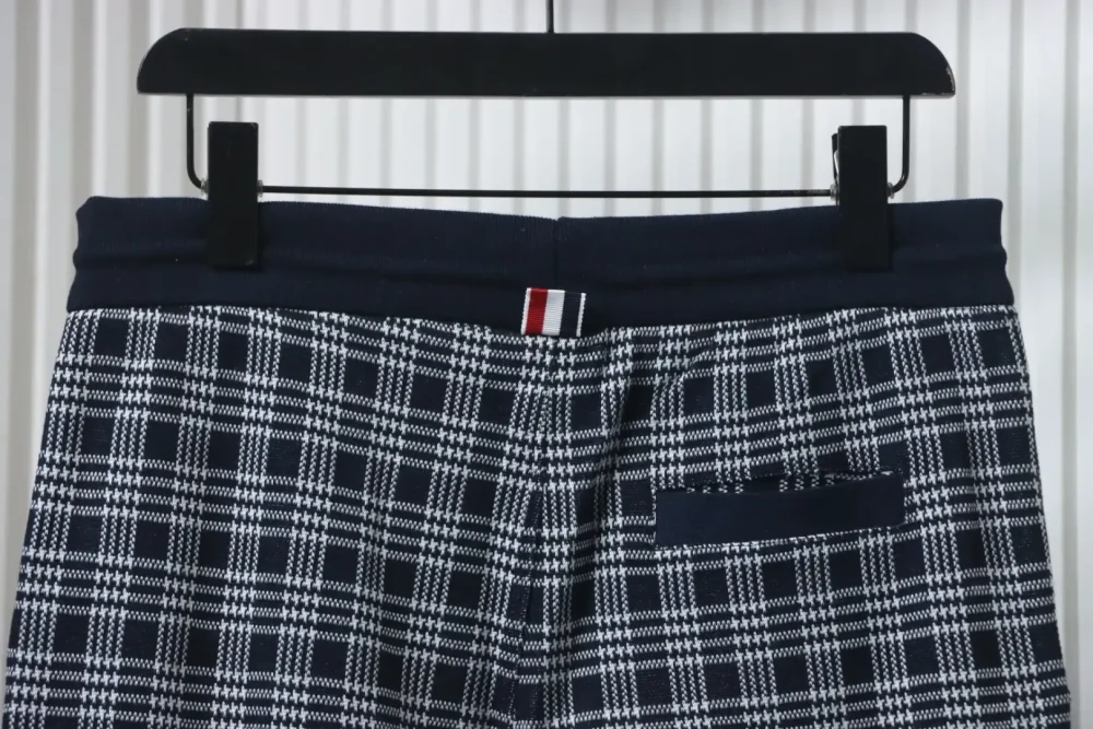 TB Trousers With Houndstooth Pattern And Jacquard Stripes - Image 3