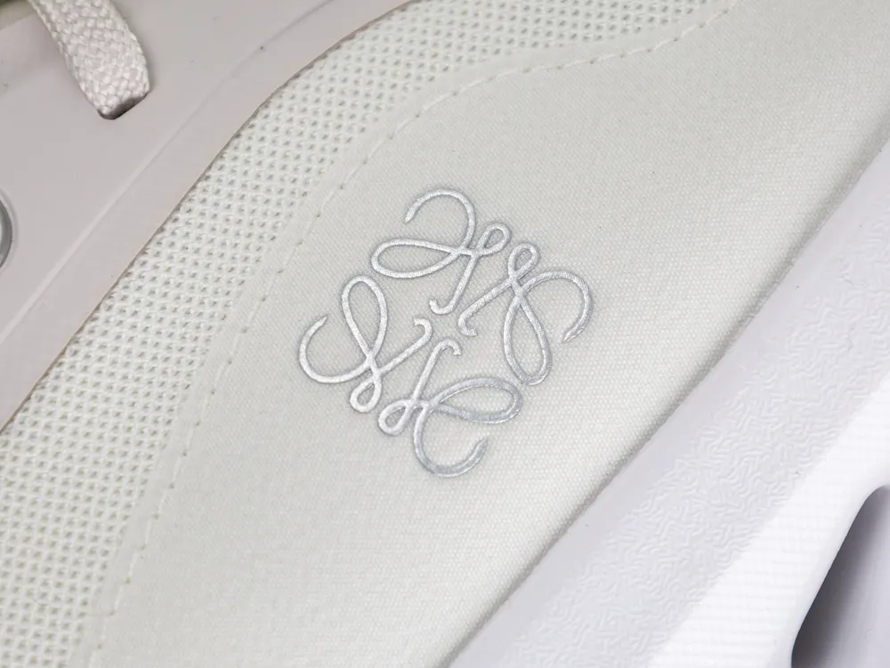 On Running x Cloudtilt 2 Sand and White - Image 7