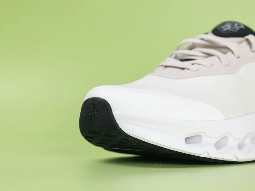 On Running x Cloudtilt 2 Sand and White - Image 9