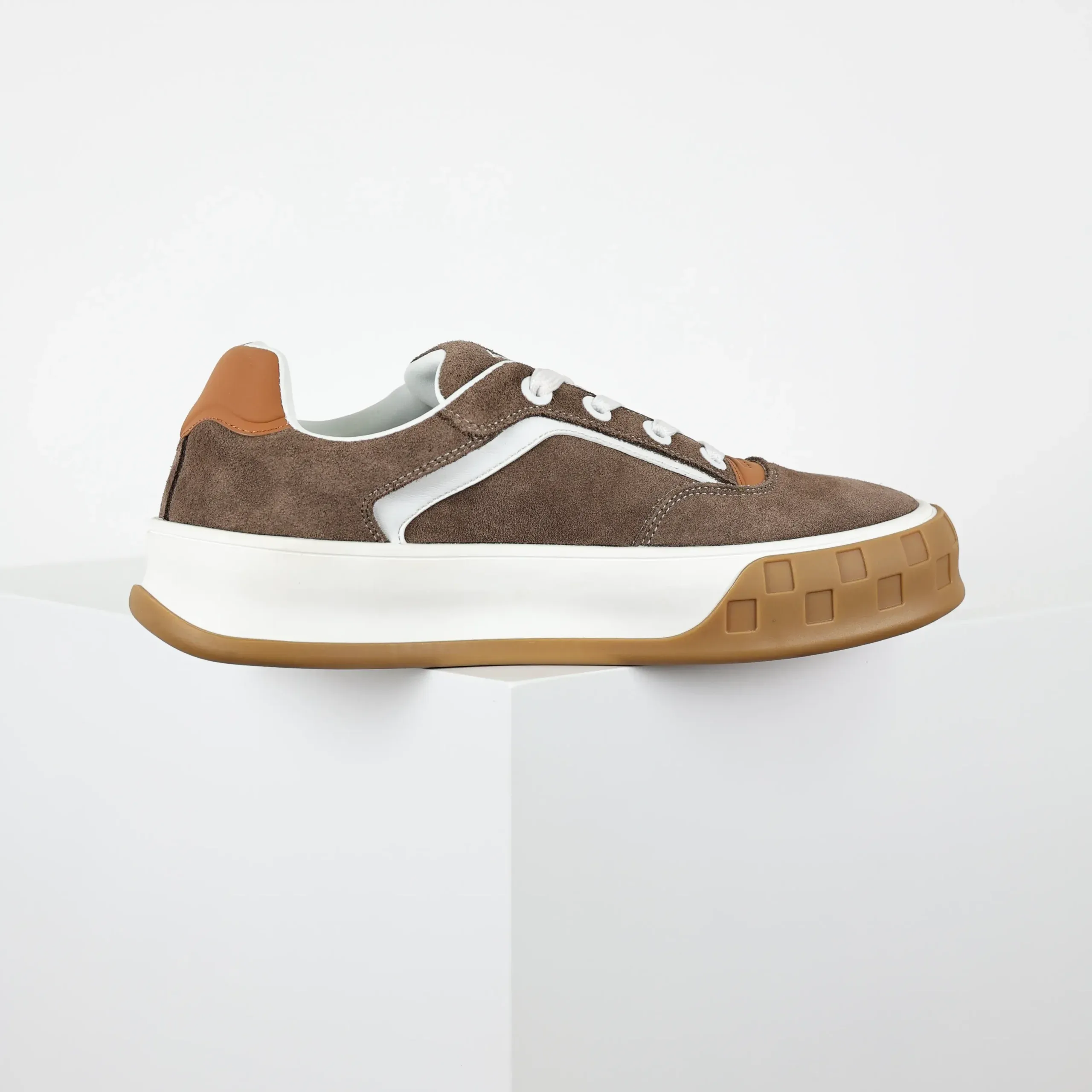 Skate Sneaker 2025 Classic Shoe Made Of Cowhide Brown - Image 4