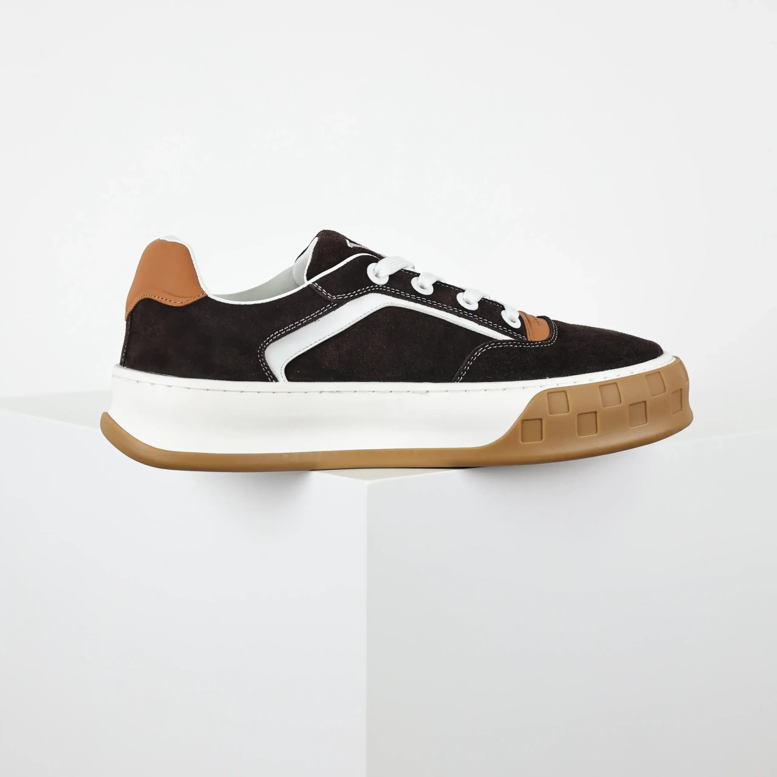 Skate Sneakers 2025 Low-Top Black - Image 4