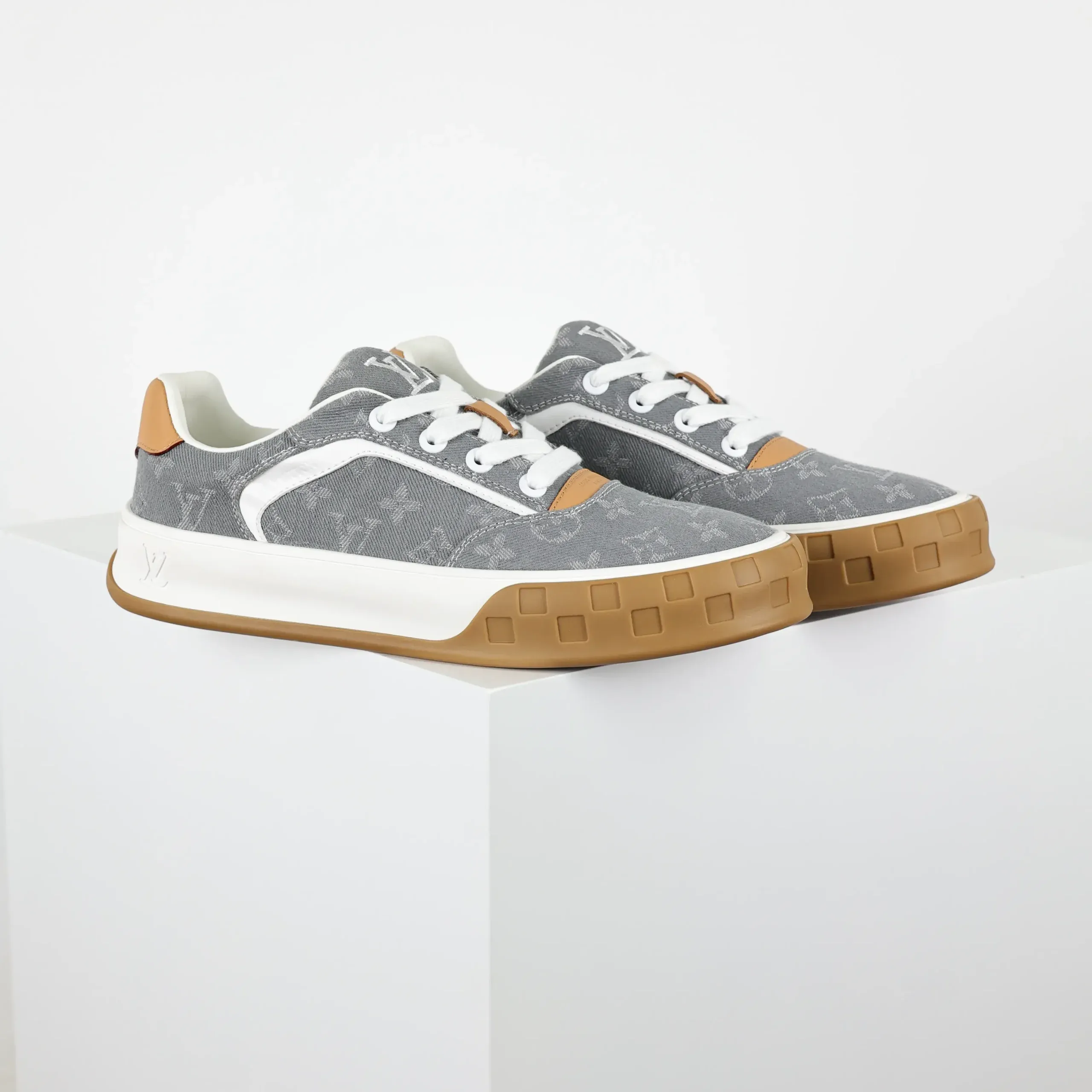 Skate Sneakers 2025 Low-Top Gray Monochrome - Image 2
