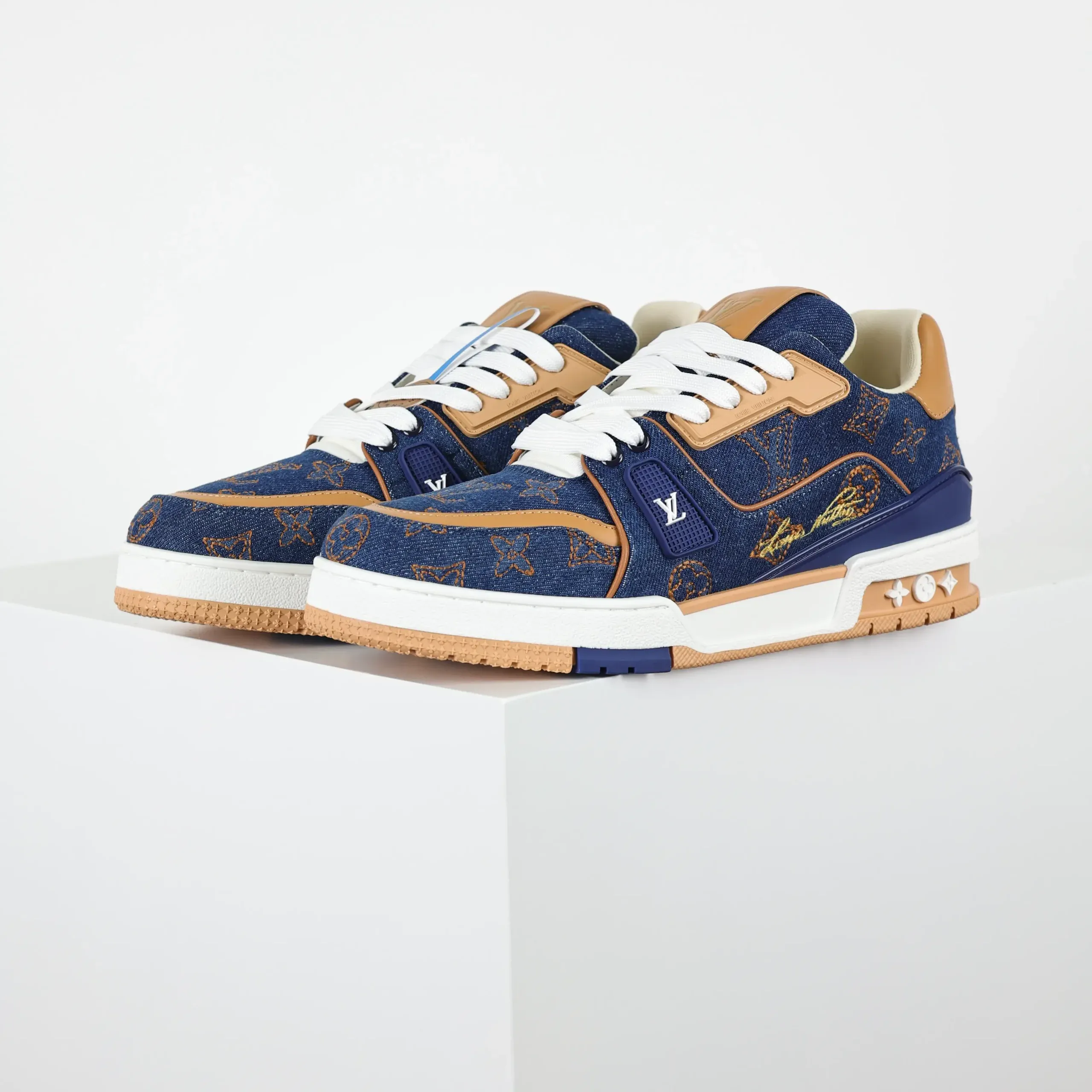 Sneaker Skate Shoes In Blue Calfskin And Denim With Embroidered Letters - Image 3