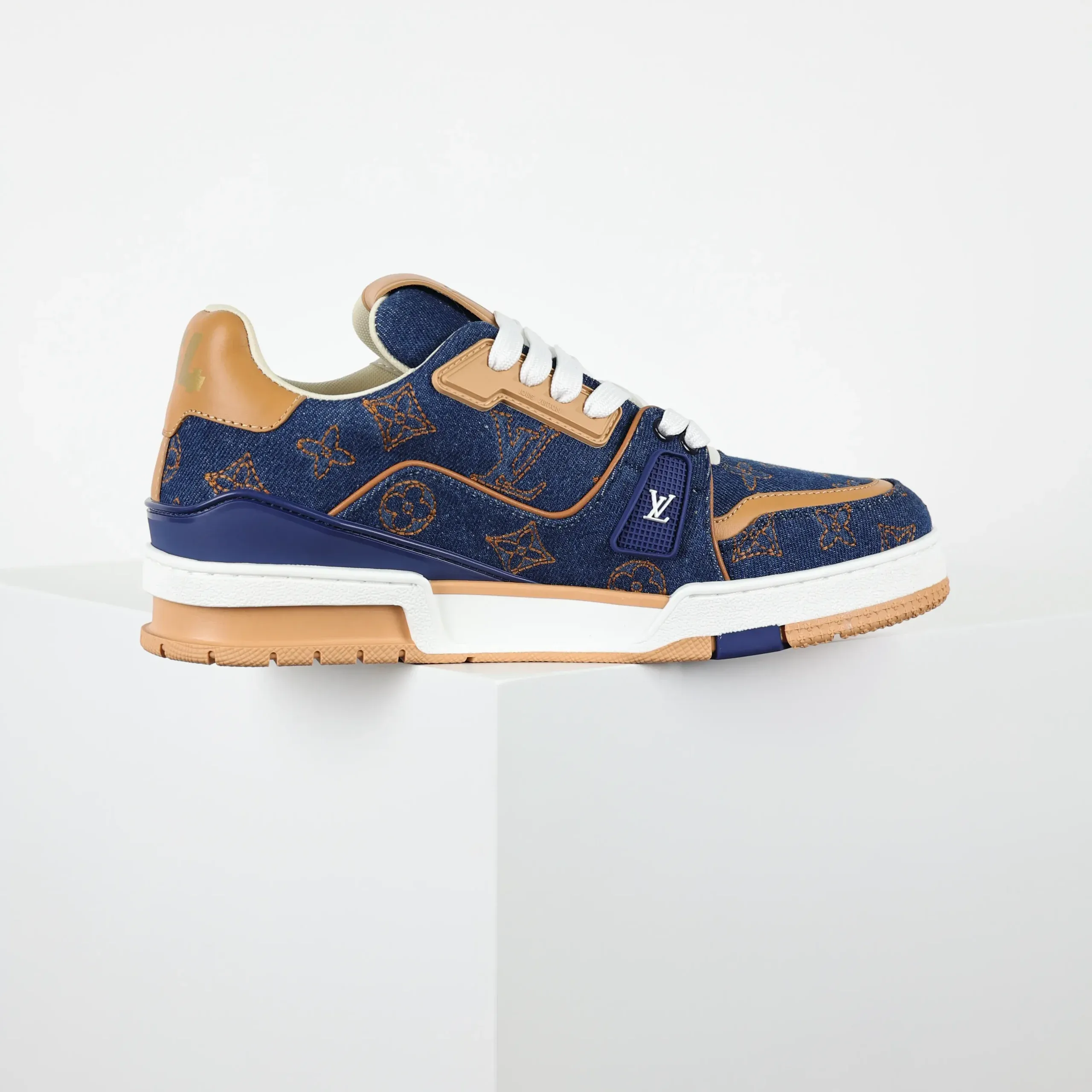 Sneaker Skate Shoes In Blue Calfskin And Denim With Embroidered Letters - Image 4