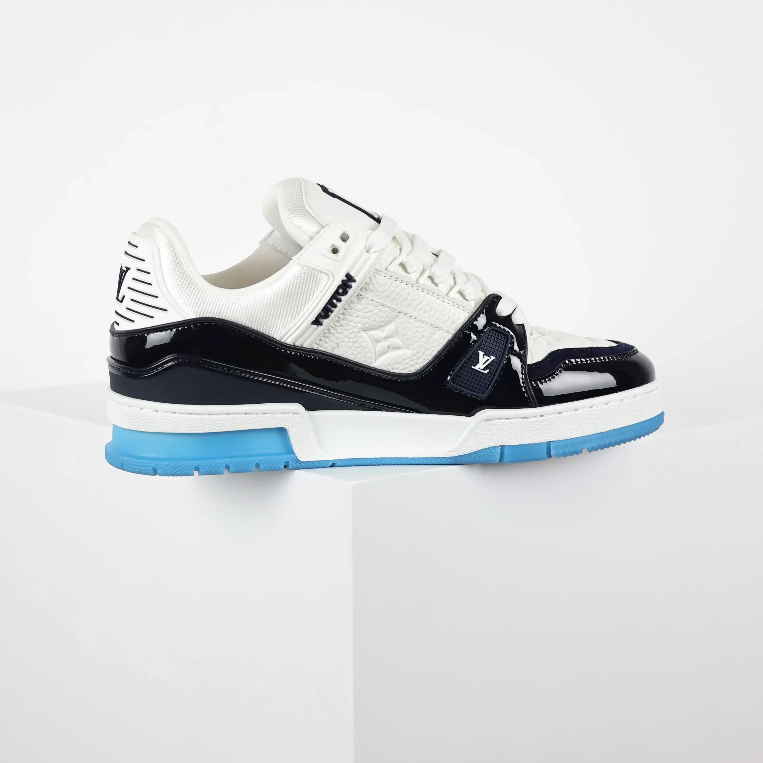 Trainer Monogram Sneakers In White Grained Calfskin And Black And Blue Patent Leather - Image 5