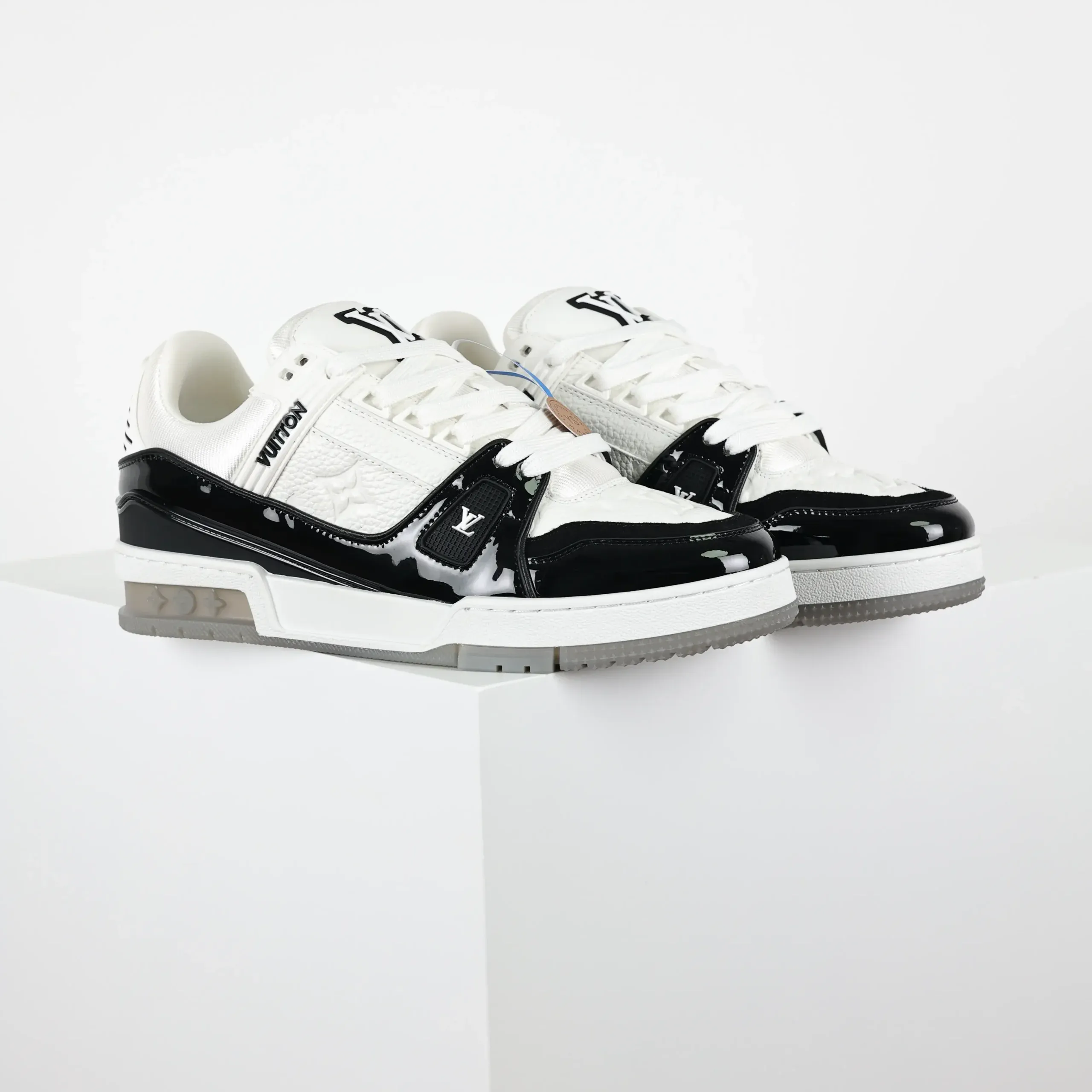 Trainer Monogram Sneakers In White Grained Calfskin And Black Patent Leather - Image 2