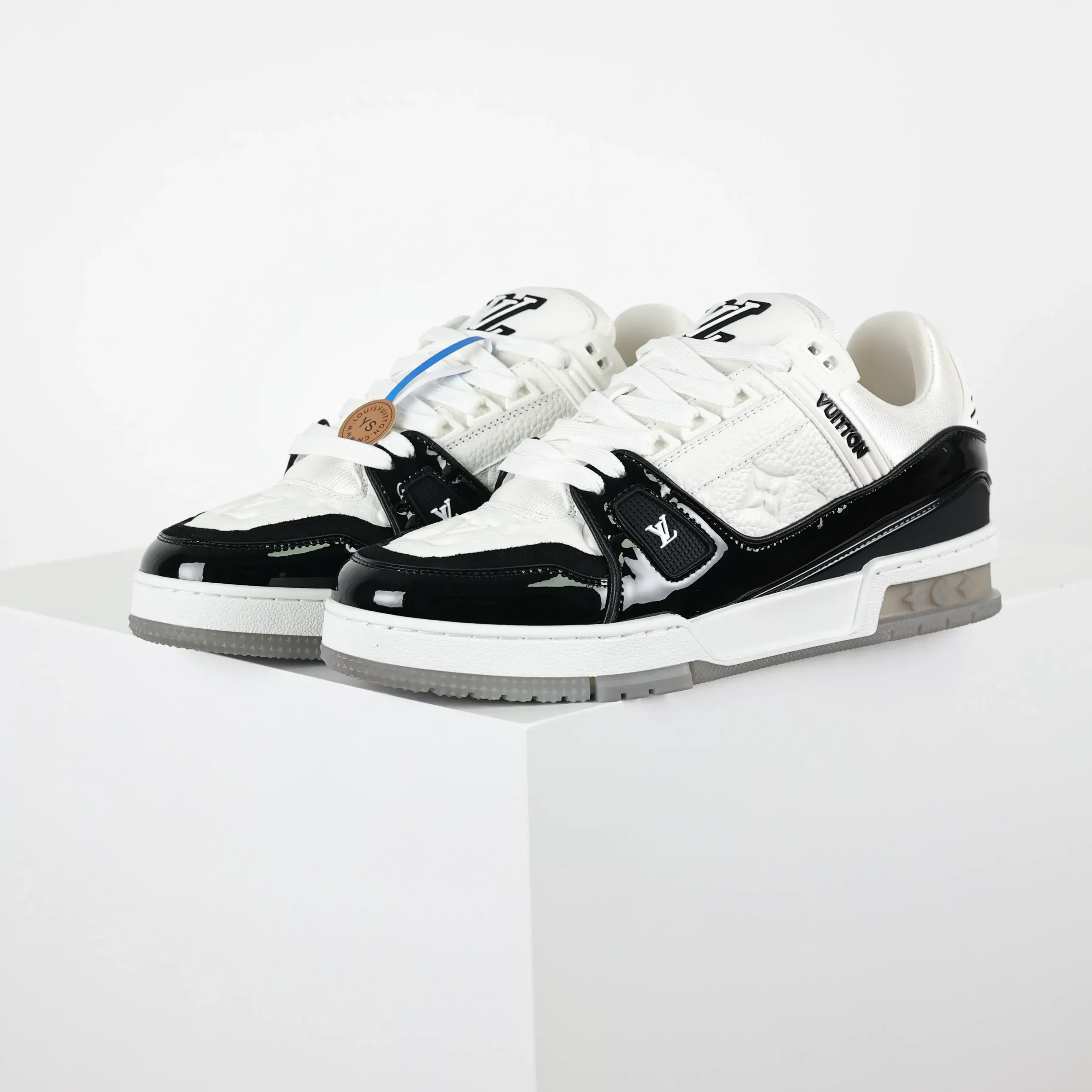 Trainer Monogram Sneakers In White Grained Calfskin And Black Patent Leather - Image 3