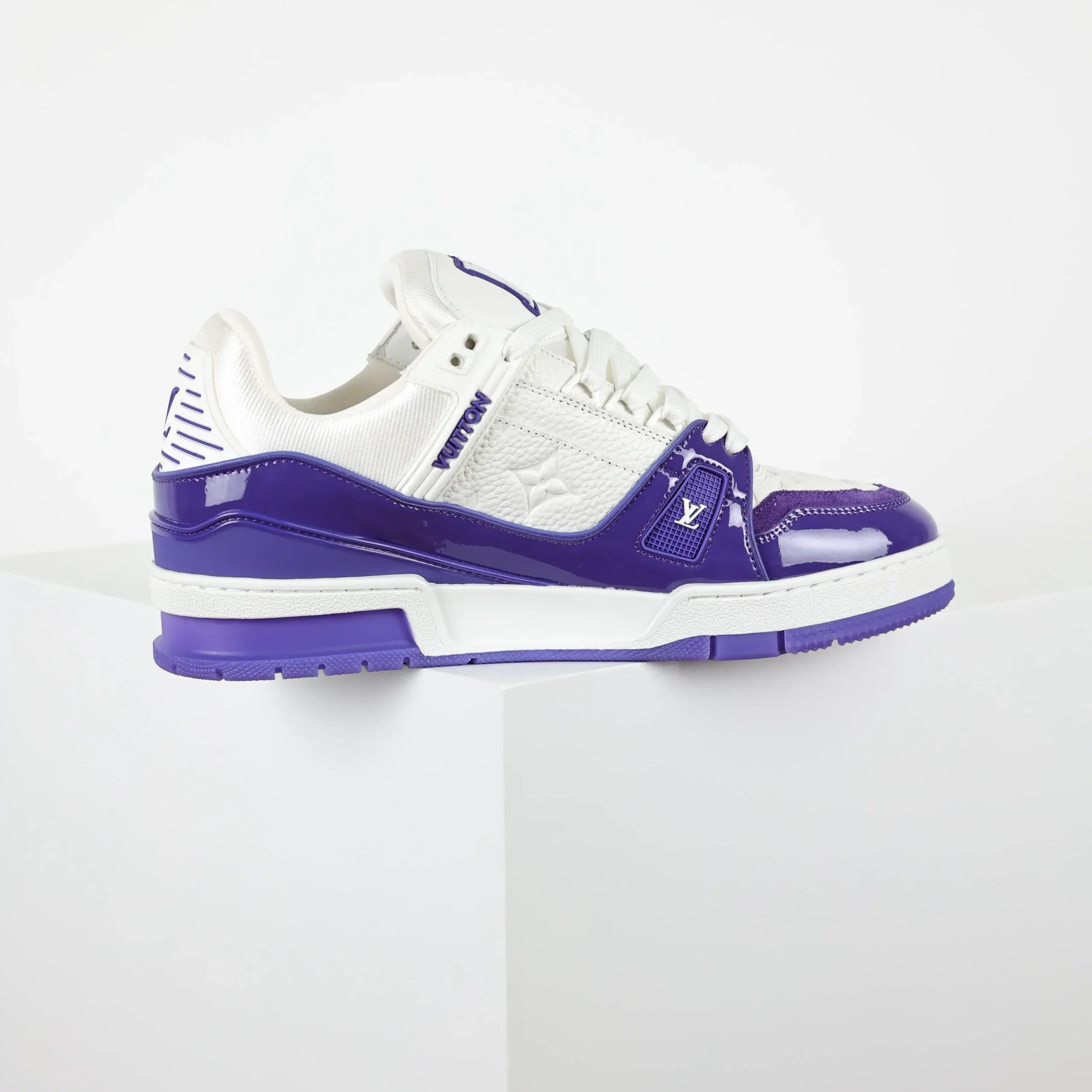 Trainer sneaker in purple grained calfskin and patent leather with Monogram logo - Image 5