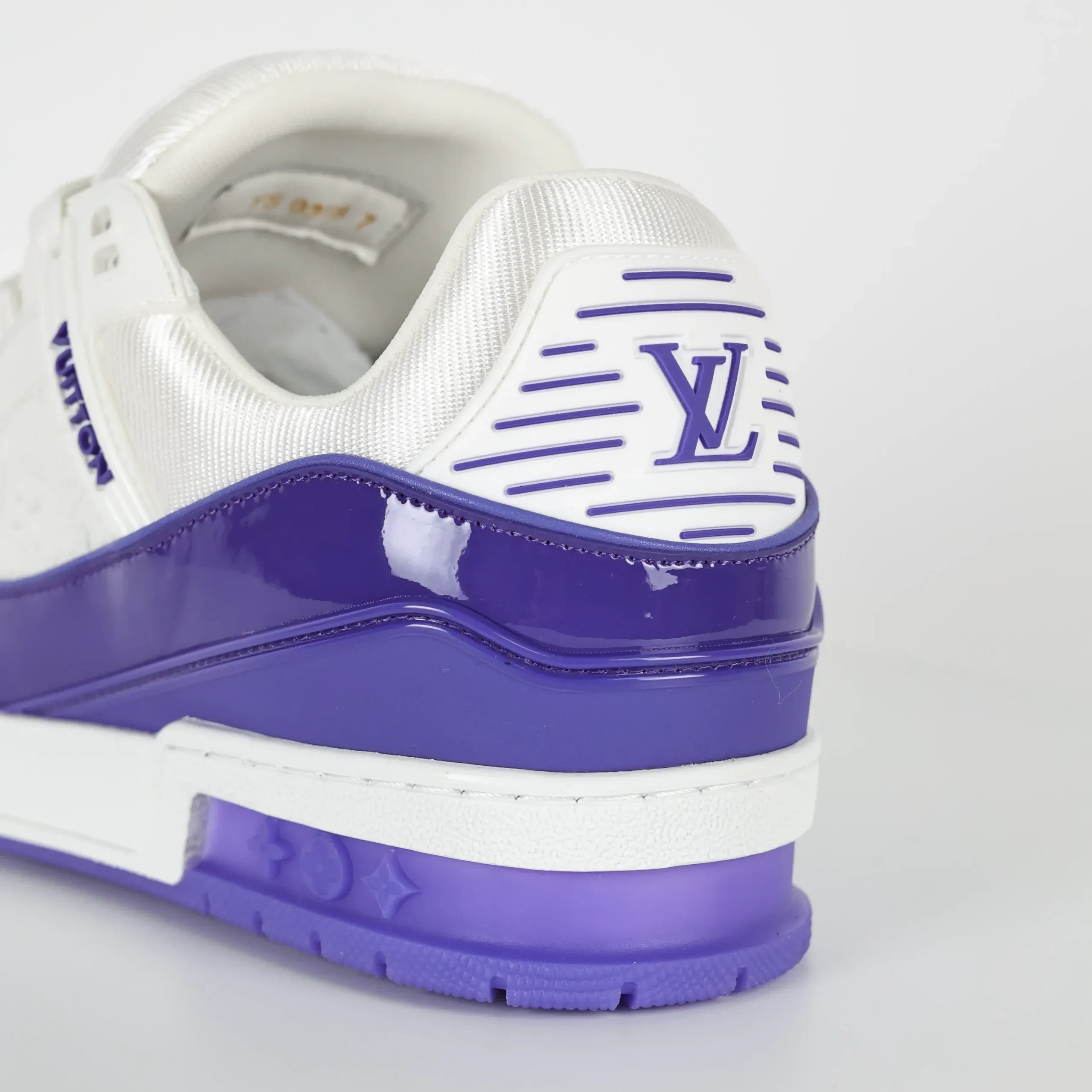 Trainer sneaker in purple grained calfskin and patent leather with Monogram logo - Image 10